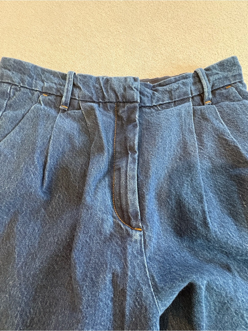 SOLD Abercrombie & Fitch Dark Wash Wide Leg Pleated Jeans Size 28/6 - Picture 5 of 10